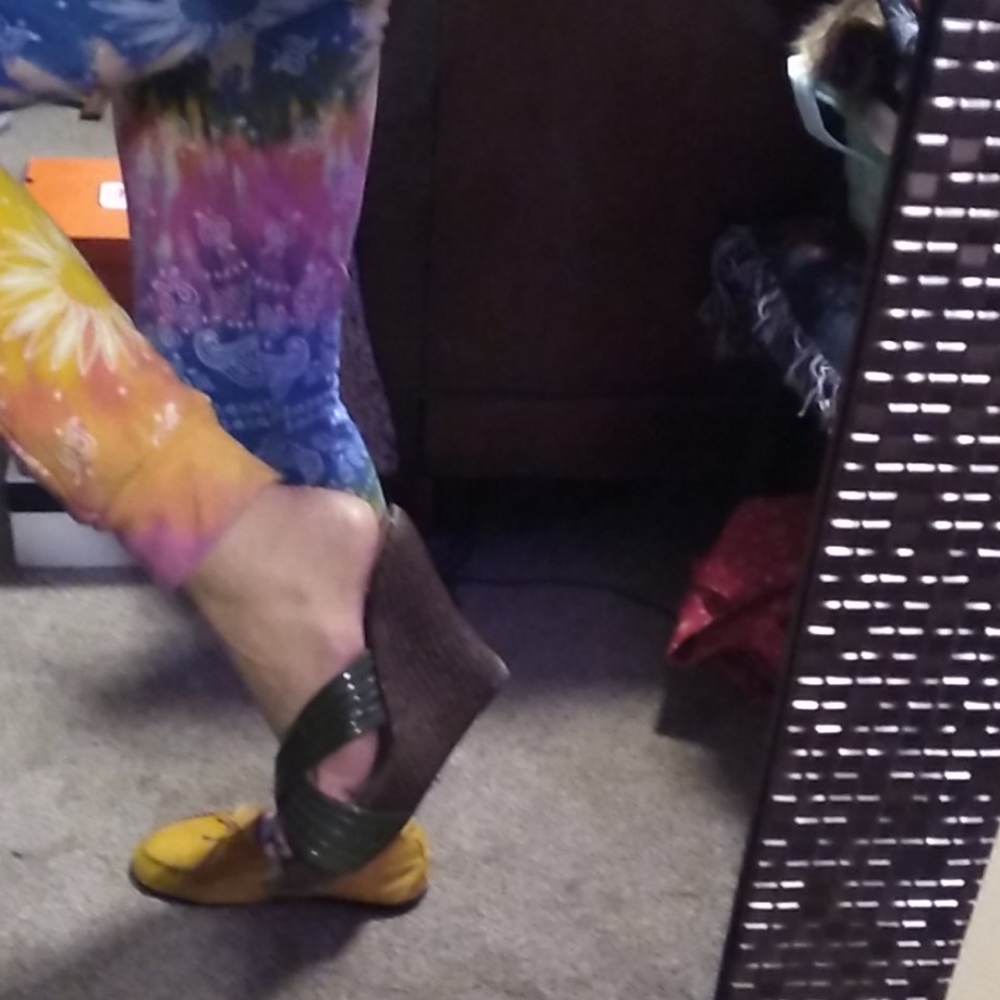 Sandals - Picture 6 of 8